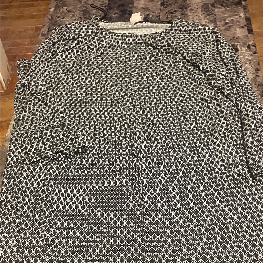 H&M Monochrome Geometric Long Sleeve Shirt